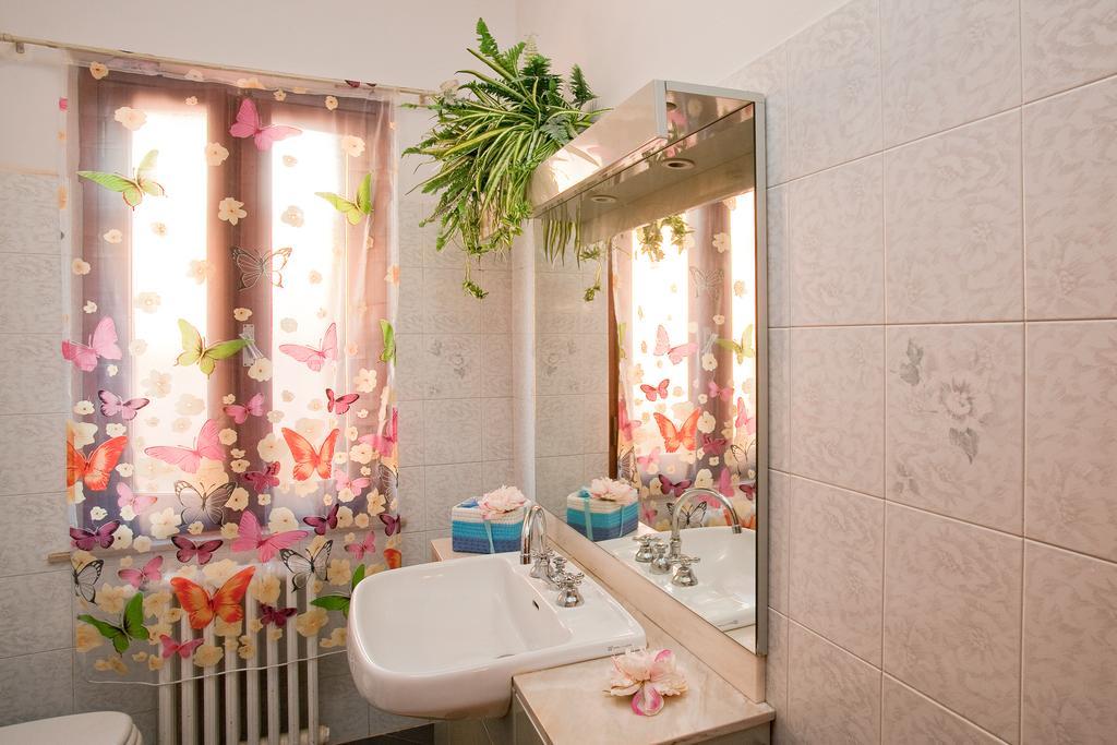 B&B Via Della Grotta Monsummano Terme Szoba fotó